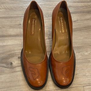 Enzo Angiolini leather pumps